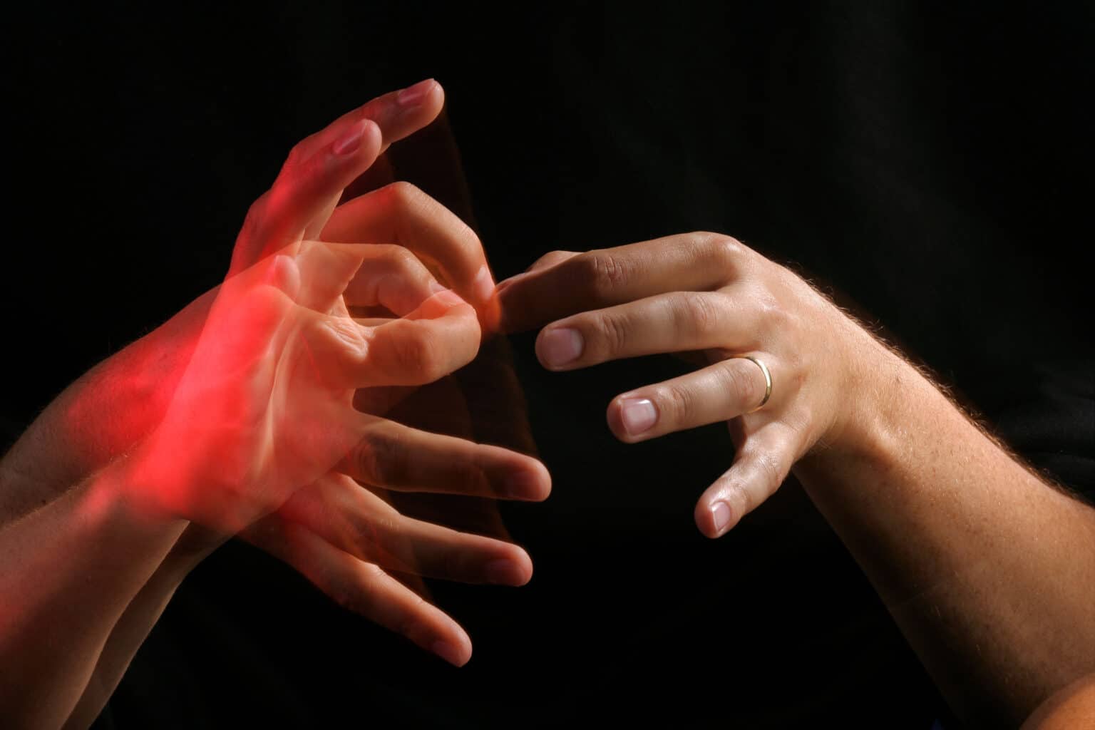 Different ways to communicate with the Deaf and Hard of Hearing